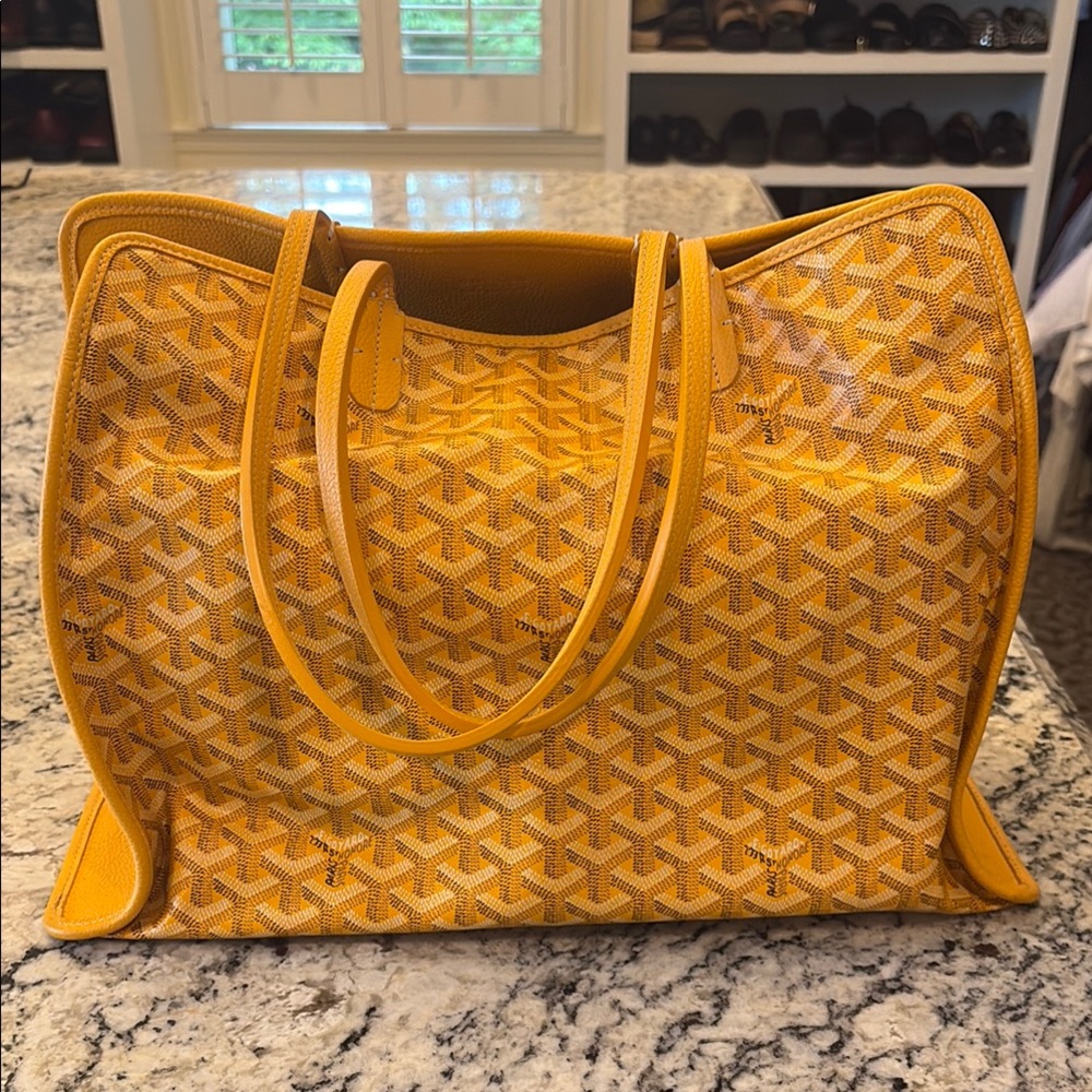 Goyard Sac Hardy in Bright Yellow